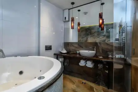 One Luxury Suites - 132
