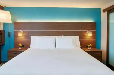 Holiday Inn Express WAIKIKI by IHG - 65