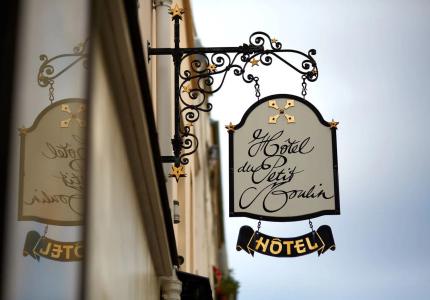 Hôtel du Petit Moulin, Haute Couture by Lacroix - 32