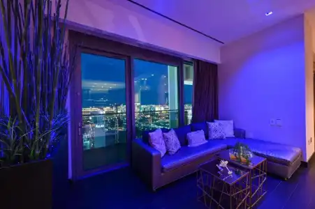 Beautiful Palms Place Suite - 385