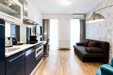 Best Western Plus Celebrity Suites - 85