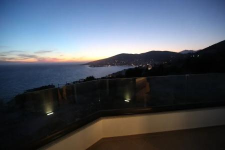 Hilltop Heaven - 12