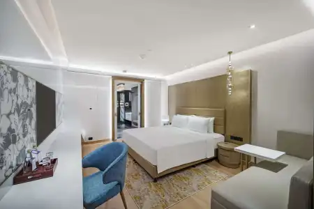 Radisson Blu & Suites GRT Chennai - 83