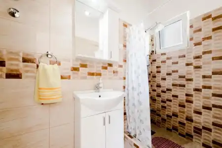 Guest House Vukmarkovic - 8
