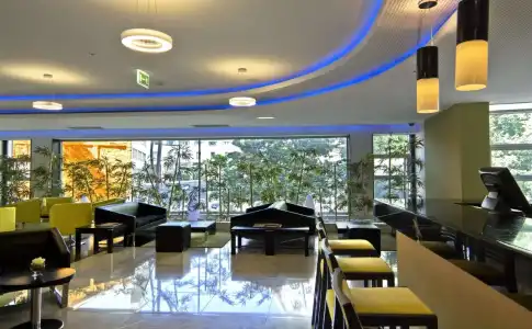 SANA Metropolitan - 18