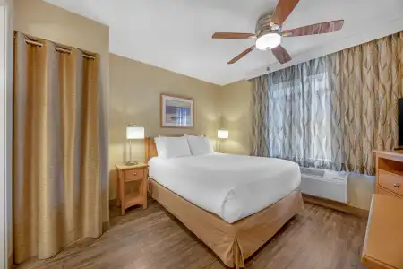 Best Western Plus Ocean View Resort - 4