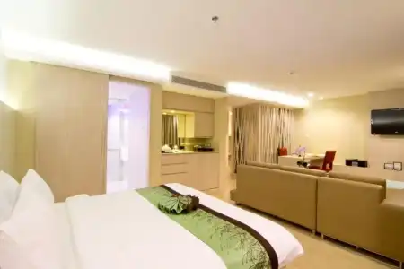 The Stay - 8