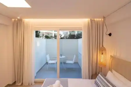 Mirablue Luxury Residences - 24