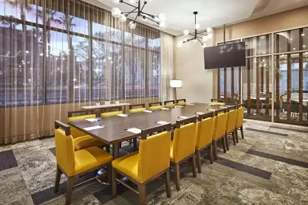 Anaheim Suites Resort - 30