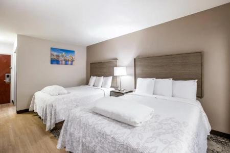 Red Roof Inn PLUS+ & Suites Savannah - I-95 - 47