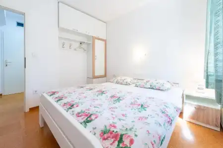 Cina Apartments - 102