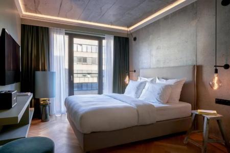 Gekko House, Frankfurt, a Tribute Portfolio - 84