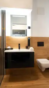 LÜTTES Loft Boutique - 7