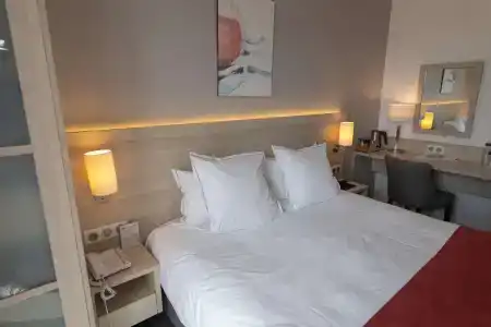 Best Western Le Roof - 167