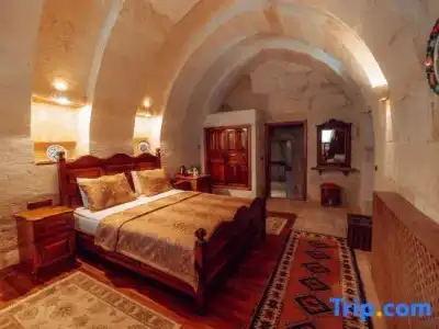 Melis Cave - 97