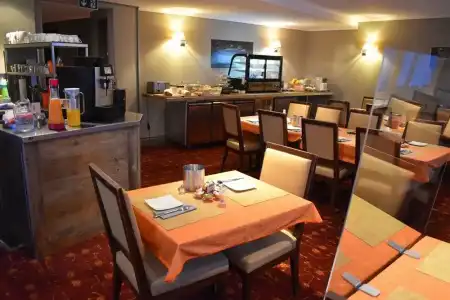 Central, Spa & Lounge Bar - 23