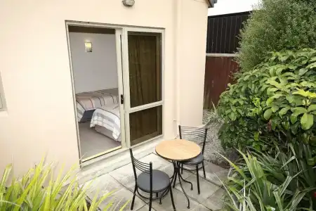 Bealey Avenue Motel - 45