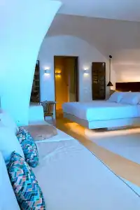 Chic Santorini - 51