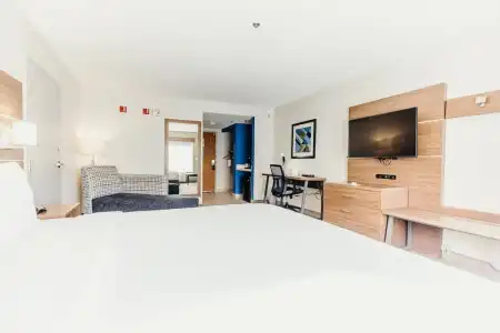 Holiday Inn Express Atlanta NE I-85 Clairmont by IHG - 52
