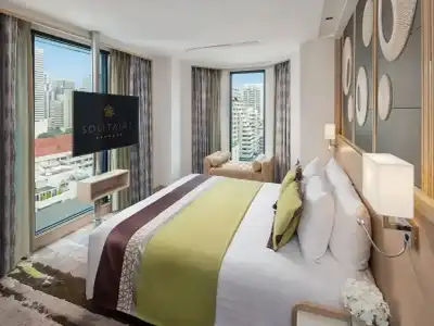 Solitaire Bangkok Sukhumvit 11 - 12