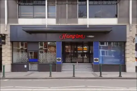 Hampton by Hilton Birmingham Broad Street - 23