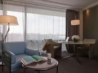 Pullman Paris Tour Eiffel - 10