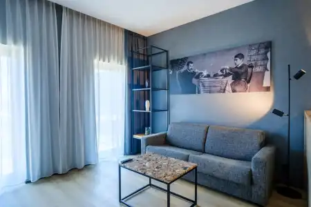 mk | tirana - 29