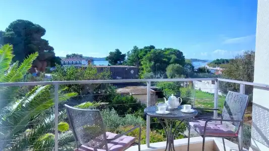 Refresh Boutique Apartments - 165