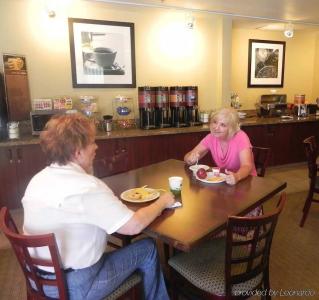 Hampton Inn Phoenix-Airport North - 11