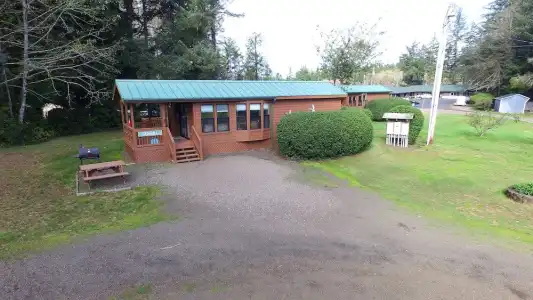 Park Motel and Cabins - 287