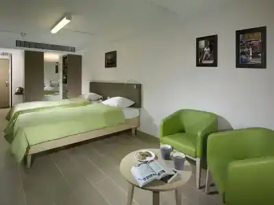 YHA Mei Ho House Youth Hostel - 2