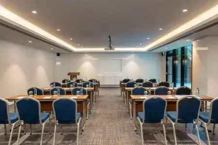 Radisson Blu, - 15