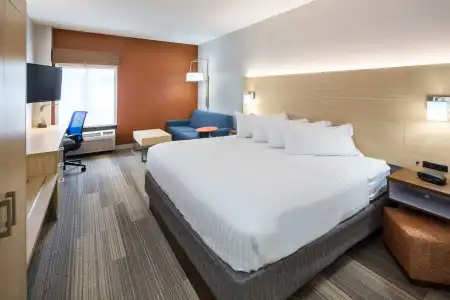 Holiday Inn Express Cedar Rapids (Collins Rd) by IHG - 22