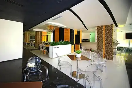 Palace Vlore - 15
