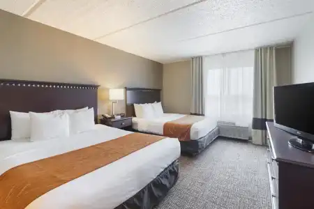 Comfort Suites Austin Airport - 79