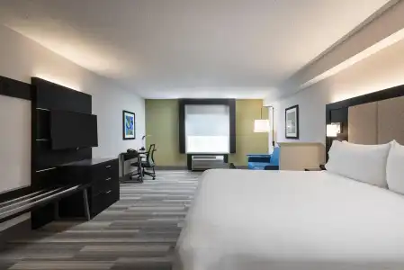 Holiday Inn Express & Suites Florence I-95 & I-20 Civic Ctr by IHG - 46