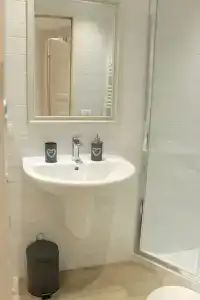 B&B Napoli La scalinata di Chiaia - 8