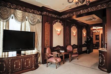Royal Spa & Resort - 98