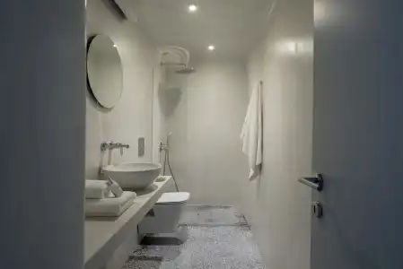 Echoes Luxury Suites - 8