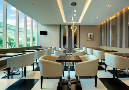 Holiday Inn Express Jakarta International Expo, An Ihg - 19