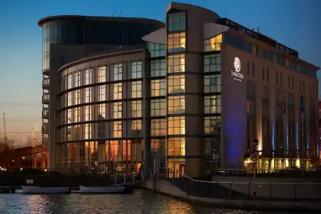 DoubleTree by Hilton London ExCel - 0