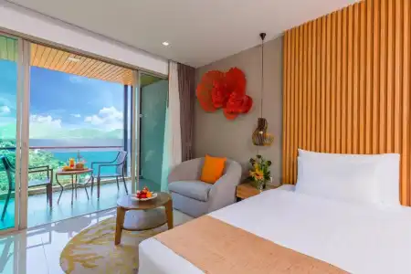 Wyndham Grand Phuket Kalim Bay - 35