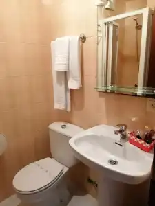 Hostal Adelia - 7