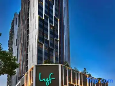 Lyf Farrer Park - 29