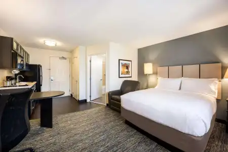 Sonesta Simply Suites Garden Grove Anaheim - 4