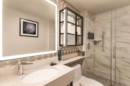 DoubleTree by Hilton New York Midtown Fifth Ave - 88