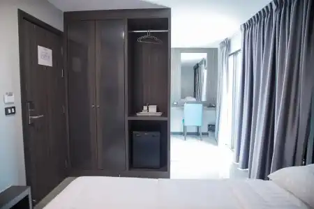 Hallton Bangkok - 44