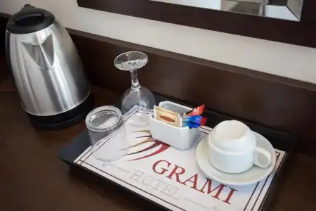 Grami - 83