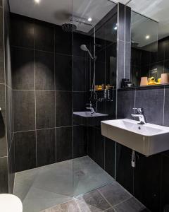 The Social Hub Berlin Alexanderplatz - 8