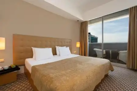 Crystal Centro Pearl Collection - Ultimate All Inclusive - 60